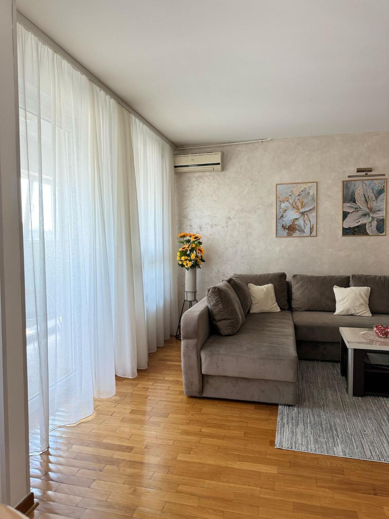 Manhattan Apartman Belvil Belgrade Exterior photo